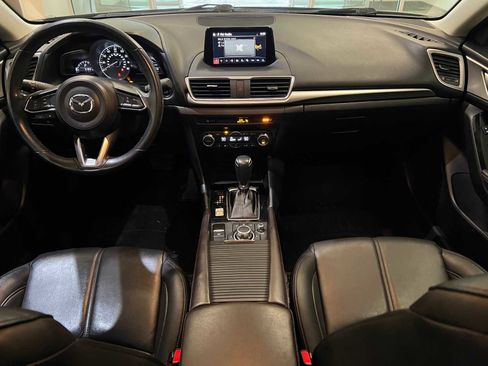 Used 2017 MAZDA MAZDA3 Touring w/ Popular Equipment Package image 10