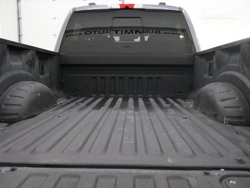 Used 2023 Ford F250 XLT w/ Black Appearance Package AWD/4WD image 32