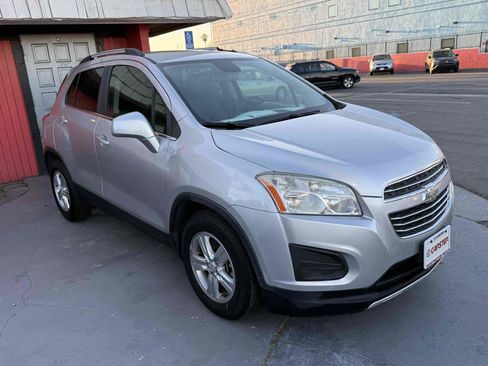 Used 2015 Chevrolet Trax LT w/ LT Sun and Sound Package image 15