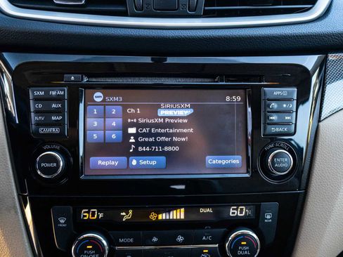 Used 2016 Nissan Rogue SL image 31