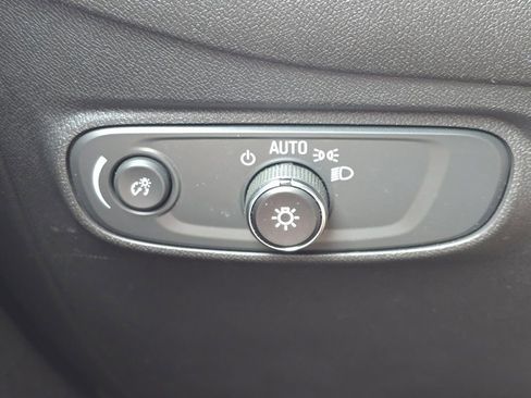 Used 2024 Chevrolet Equinox LT FWD image 29