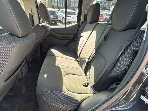 Used 2015 Nissan Xterra PRO-4X image 12