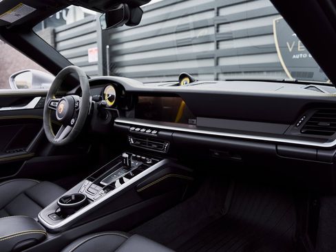 Used 2025 Porsche 911 Turbo S image 38