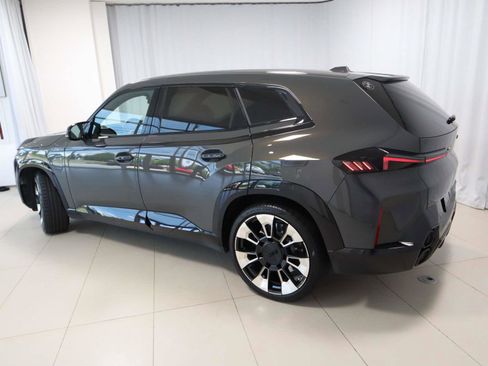 Used 2023 BMW XM AWD/4WD image 3