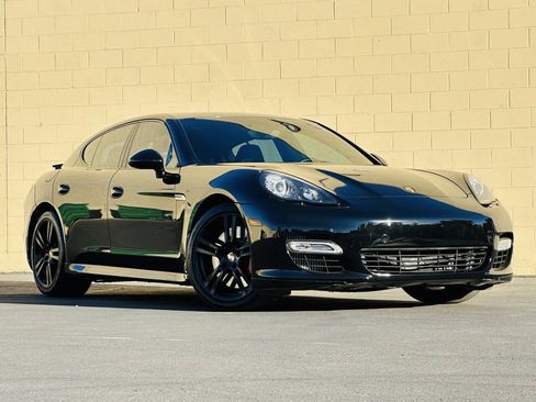 Used 2012 Porsche Panamera AWD/4WD image 2