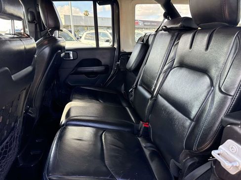 Used 2021 Jeep Wrangler Unlimited Rubicon 4xe w/ Steel Bumper Group image 13