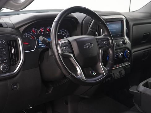 Used 2019 Chevrolet Silverado 1500 RST image 24