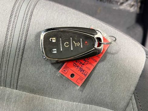 Used 2019 Chevrolet Blazer LT FWD image 30