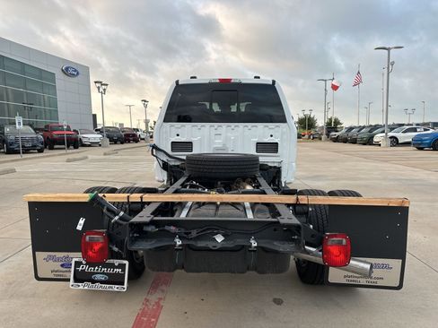 New 2025 Ford F550 4x4 Crew Cab Super Duty image 57