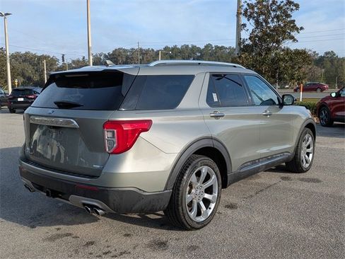 Certified 2020 Ford Explorer Platinum w/ Premium Technology Package image 3