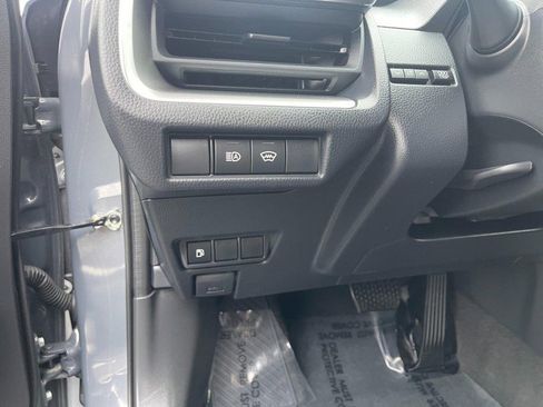 Used 2025 Toyota Prius LE image 17