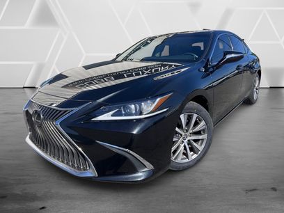 Used 2019 Lexus ES 350 w/ Accessory Package 2