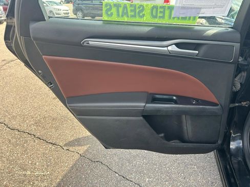 Used 2015 Ford Fusion SE w/ Equipment Group 202A image 13