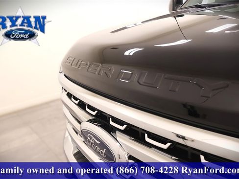 New 2026 Ford F250 Lariat w/ FX4 Off-Road Package image 39