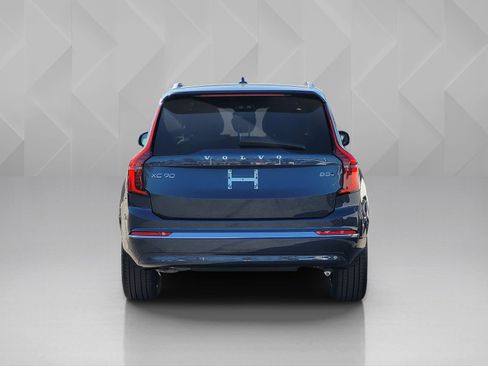 New 2026 Volvo XC90 B5 Core AWD/4WD image 5