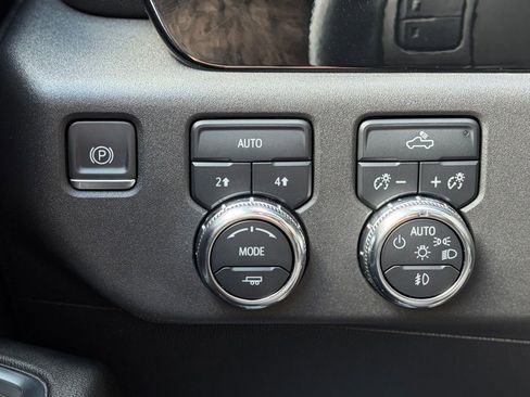 Used 2024 GMC Sierra 1500 Elevation AWD/4WD image 23
