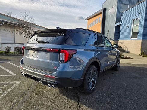 New 2026 Ford Explorer ST image 5