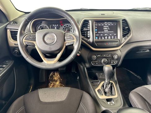 Used 2014 Jeep Cherokee Latitude image 22