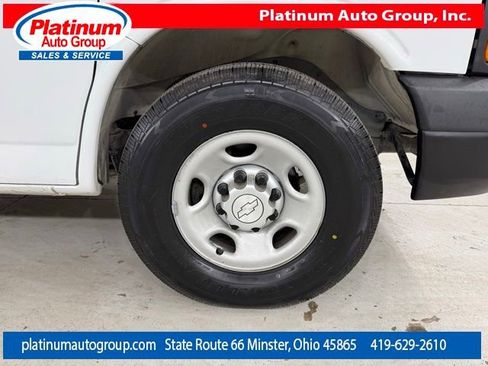 Used 2016 Chevrolet Express 3500 Extended image 52