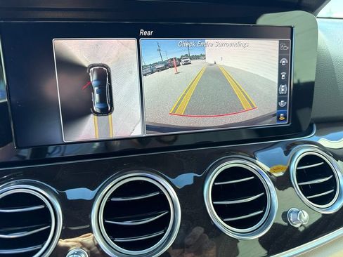 Used 2019 Mercedes-Benz E 300 image 23
