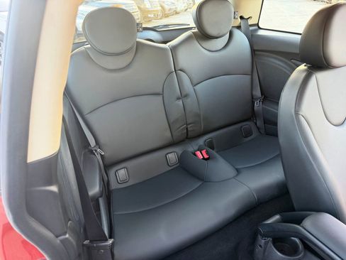 Used 2013 MINI Cooper Hardtop image 15
