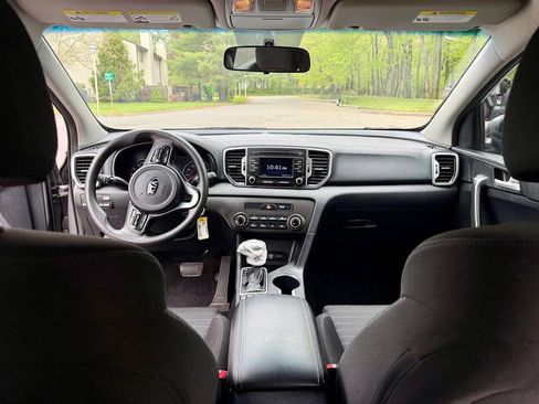 Used 2018 Kia Sportage LX AWD/4WD image 9