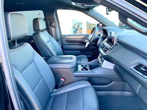 Used 2023 GMC Yukon SLT image 33