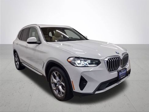 Used 2023 BMW X3 xDrive30i w/ Premium Package image 4
