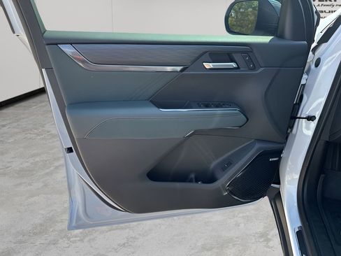 New 2026 GMC Acadia AT4 w/ Super Cruise Package image 38