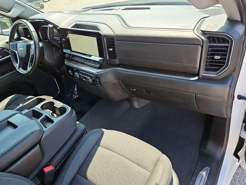 Used 2023 Chevrolet Silverado 1500 LT AWD/4WD image 34