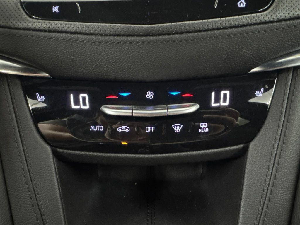 Certified 2023 Cadillac XT5 Premium Luxury w/ Technology Package AWD/4WD image 22
