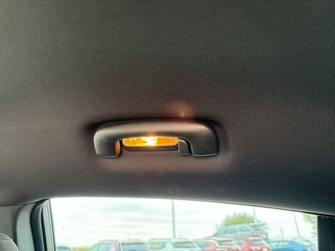 Used 2022 Dodge Charger R/T image 40