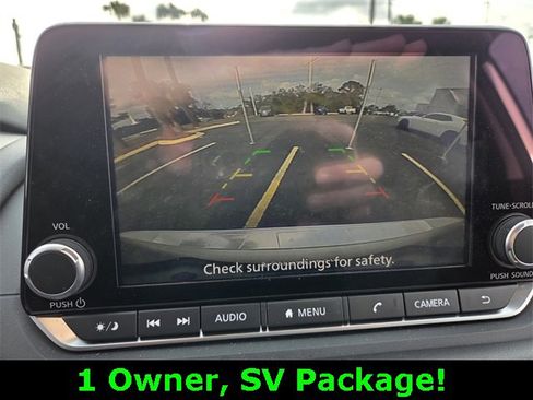 Used 2024 Nissan Rogue SV image 24