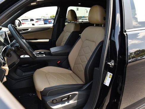 Certified 2026 Volkswagen Atlas Cross Sport SE AWD/4WD image 19
