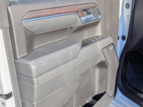 New 2026 GMC Sierra 1500 SLT w/ SLT Premium Plus Package image 15