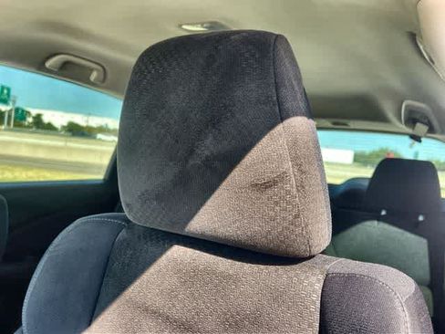 Used 2015 Honda CR-V LX image 25