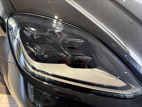 New 2026 Porsche Cayenne AWD/4WD image 12