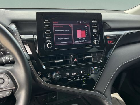 Used 2023 Toyota Camry SE w/ Convenience Package image 20