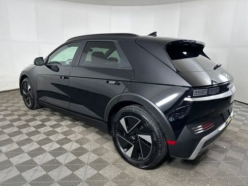 Used 2025 Hyundai Ioniq 5 SEL image 5