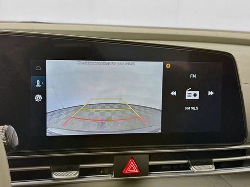 New 2025 Hyundai Elantra SEL FWD image 19