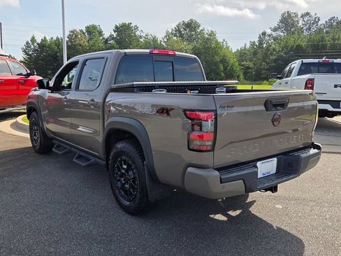 Used 2022 Nissan Frontier PRO-4X w/ Pro-4X Premium Package AWD/4WD image 10