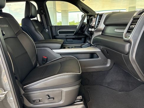 New 2027 RAM 2500 Laramie w/ Night Edition AWD/4WD image 18