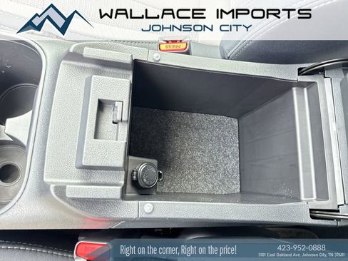 Certified 2025 Subaru Outback Premium image 21