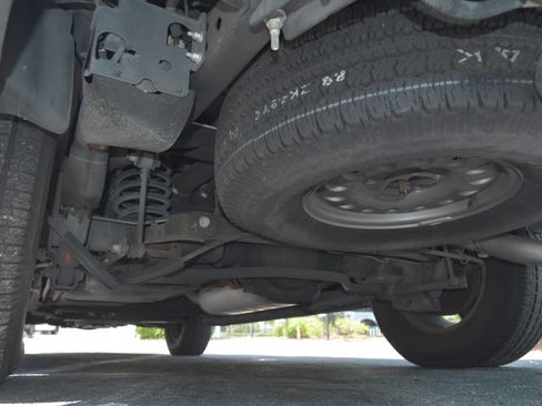 Used 2002 Cadillac Escalade AWD image 12