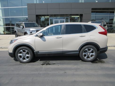 Used 2018 Honda CR-V EX-L image 3
