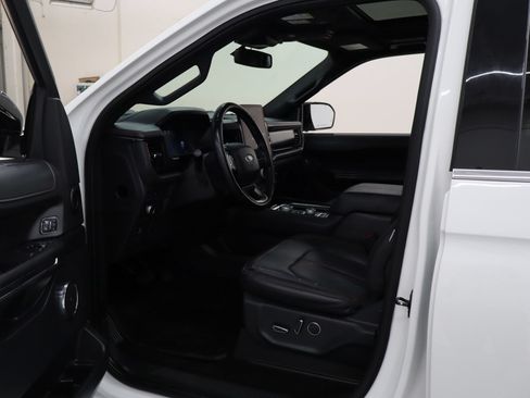 Used 2022 Ford Expedition Limited AWD/4WD image 25