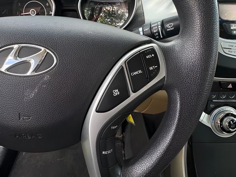 Used 2012 Hyundai Elantra GLS w/ Preferred Pkg 3 FWD image 25