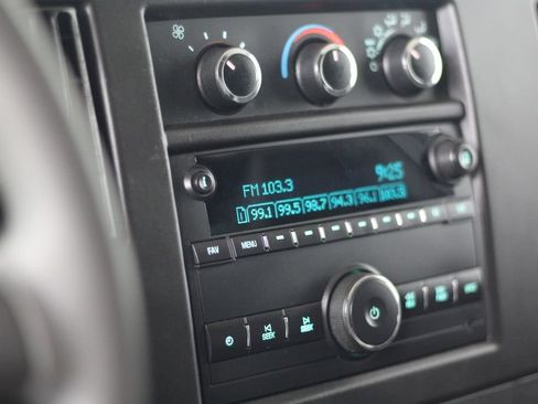 Used 2019 GMC Savana 2500 w/ Driver Convenience Package RWD image 15