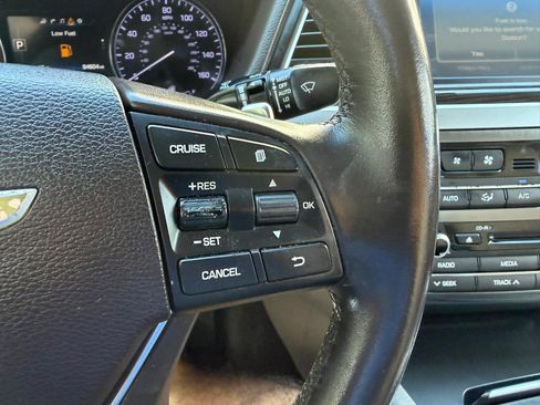 Used 2016 Hyundai Genesis 3.8 RWD image 26