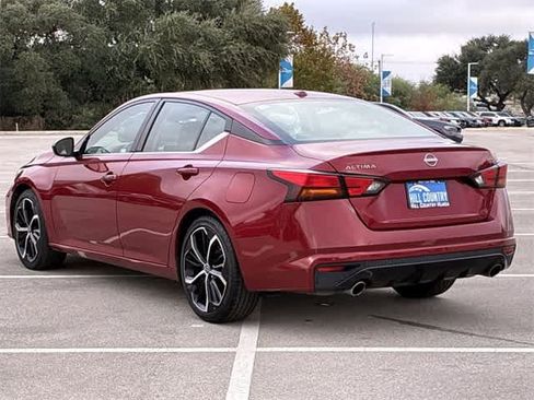 Used 2023 Nissan Altima 2.5 SR image 4